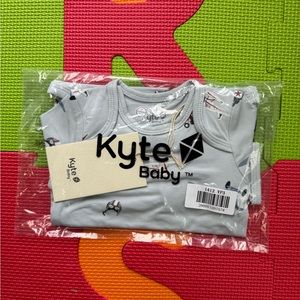 Kyte Baby Vintage Planes 6-12m LS Bodysuit NIB